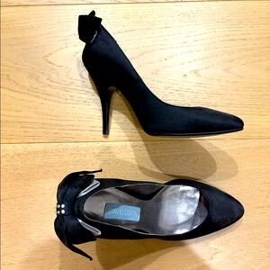 David Dixon satin heels size 7 perfect condition